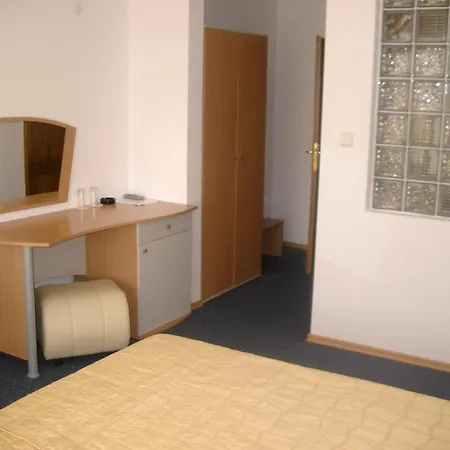 Golden Fish Family Hotel 3*